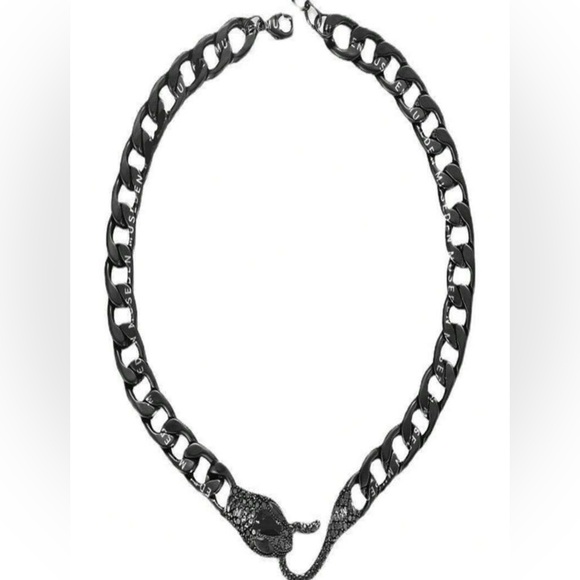 Vintage Gun Black Medusa Snake Necklace - Unique Clavicle Chain for Bold Style💎 - Picture 5 of 5